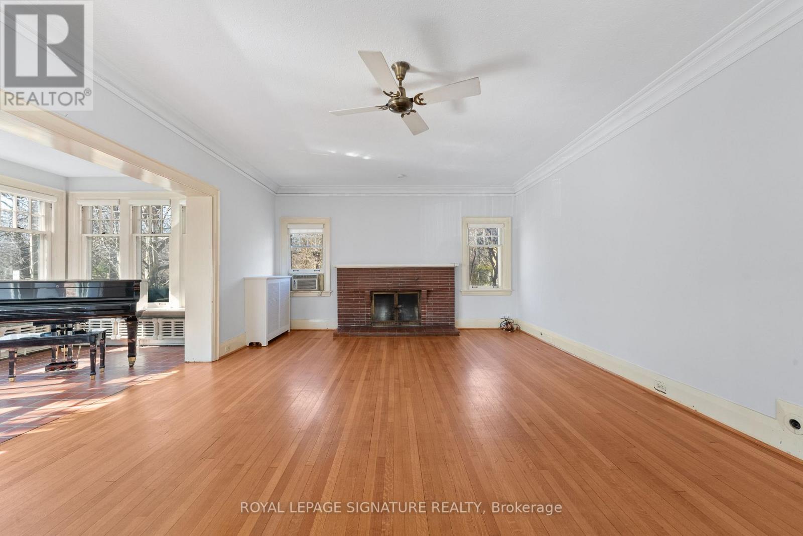 57 St Edmunds Drive, Toronto, Ontario  M4N 2P8 - Photo 12 - C12936386