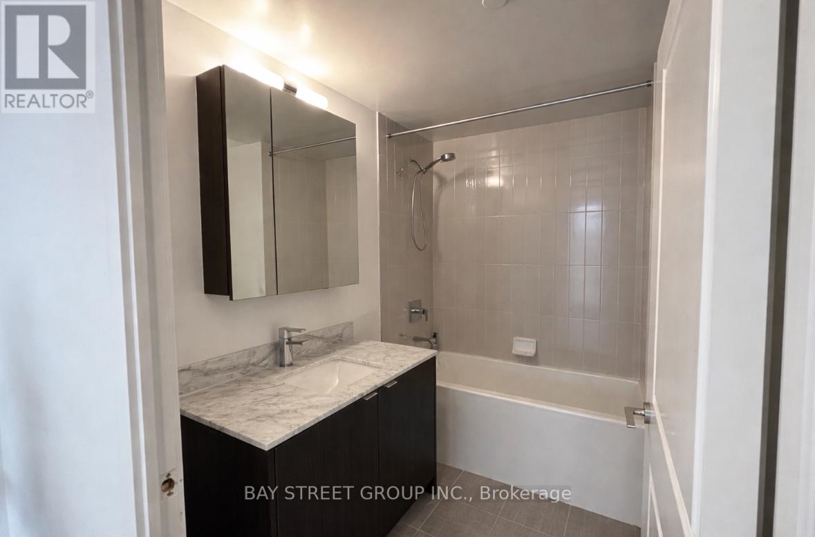 316 - 100 Eagle Rock Way, Vaughan, Ontario  L6A 5B9 - Photo 14 - N12933700