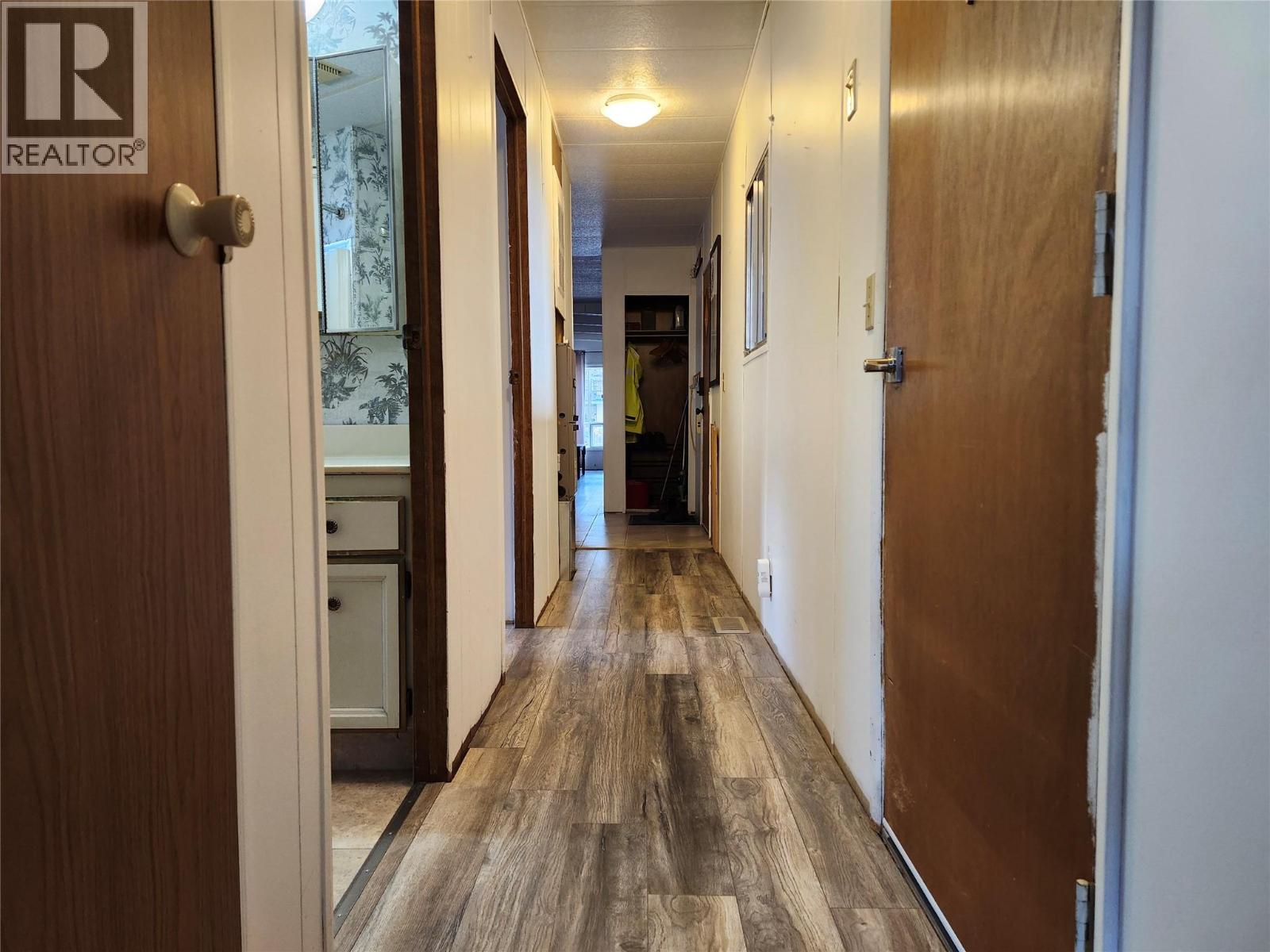 327 Edward Street, Revelstoke, British Columbia  V0E 2S0 - Photo 16 - 10372312