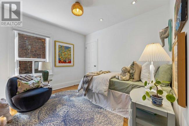 66 Coady Avenue, Toronto, Ontario  M4M 2Y8 - Photo 23 - E12937752