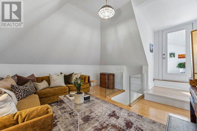 66 Coady Avenue, Toronto, Ontario  M4M 2Y8 - Photo 25 - E12937752