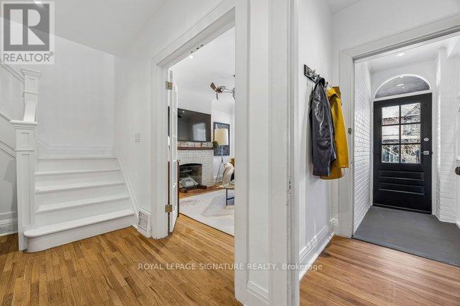 66 Coady Avenue, Toronto, Ontario  M4M 2Y8 - Photo 3 - E12937752