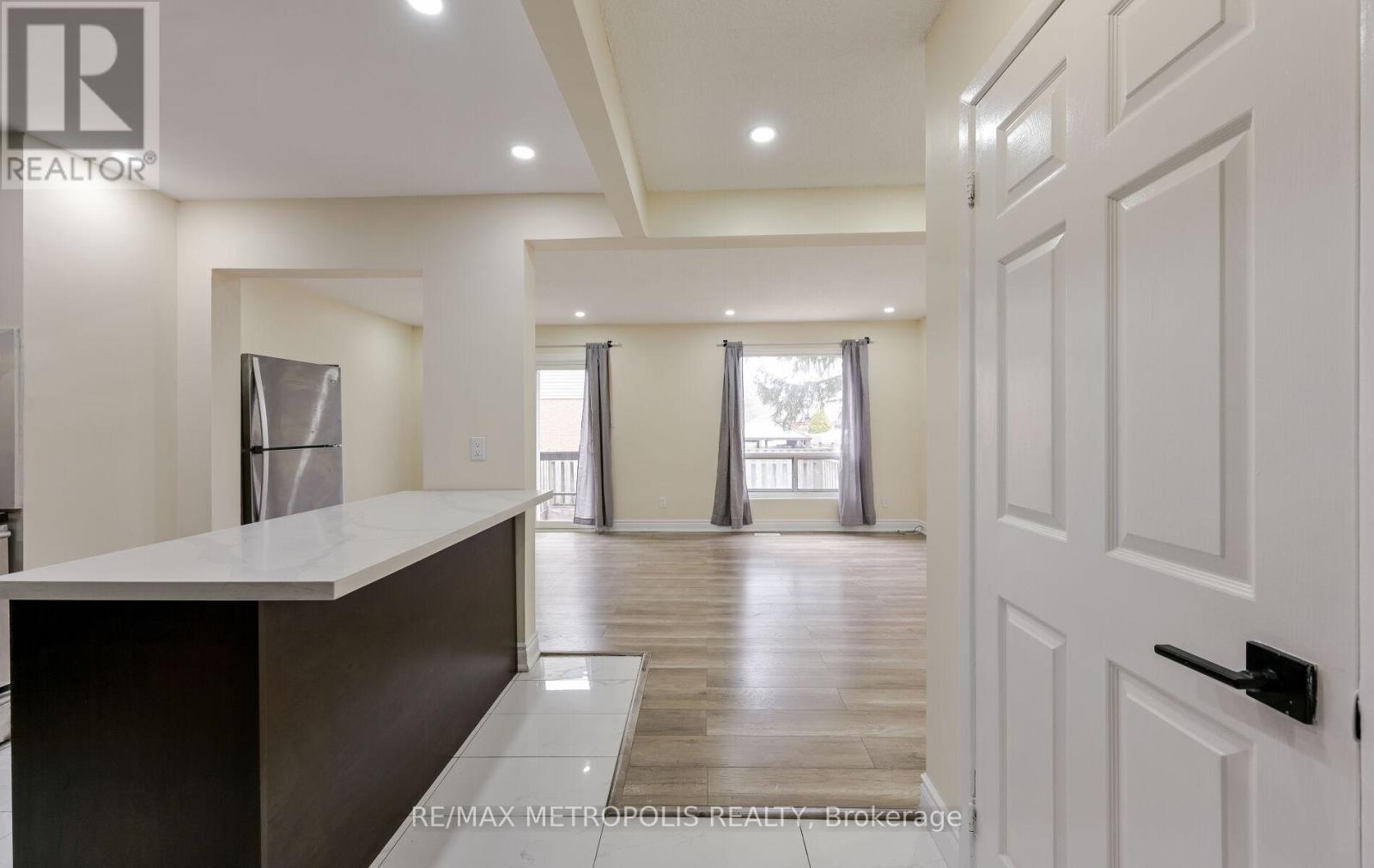 86 - 86 Carleton Place, Brampton, Ontario  L6T 3Z4 - Photo 3 - W12929768