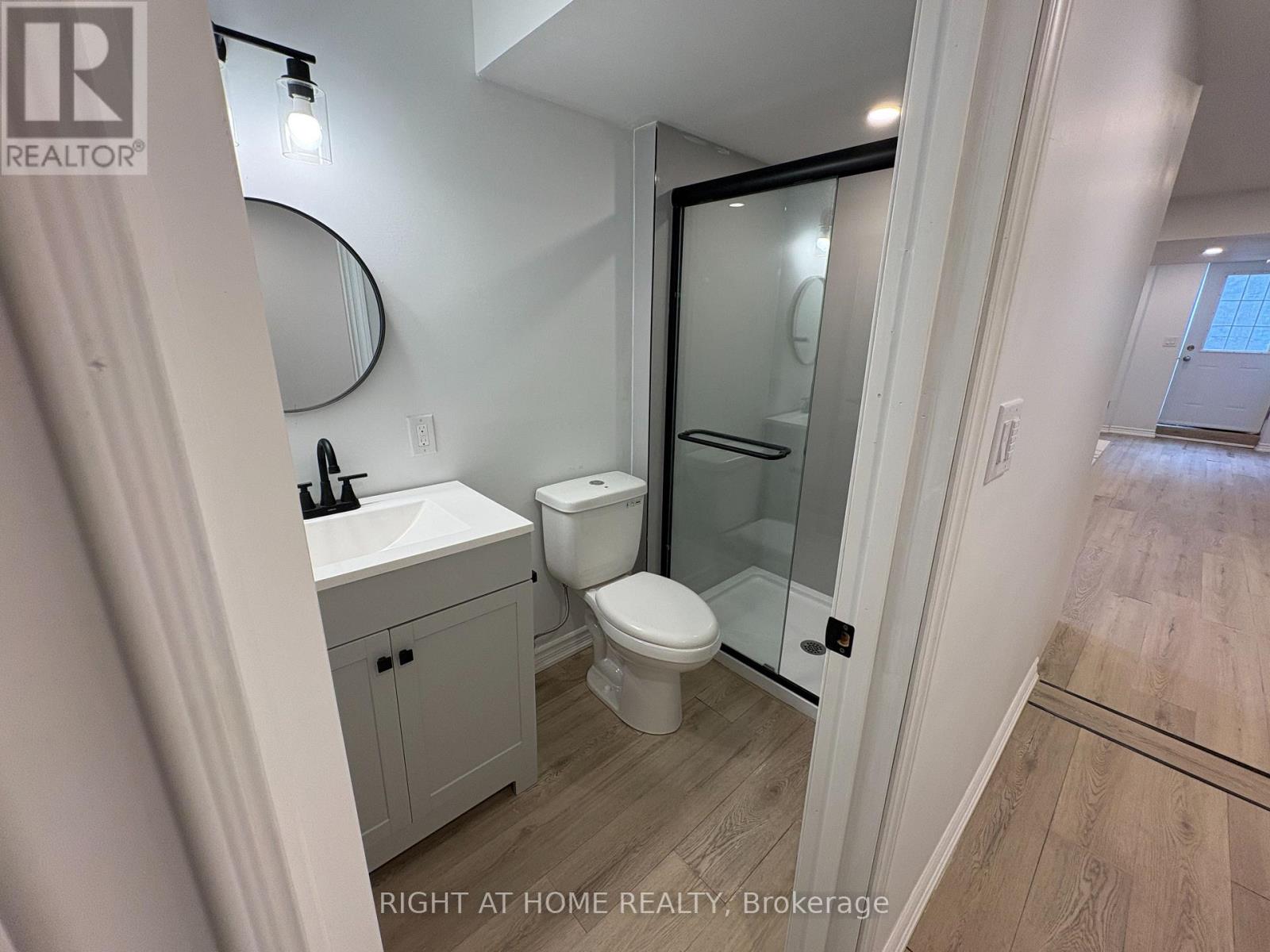 1501 Tamarck Point, Milton, Ontario  L9E 1P5 - Photo 8 - W12937740