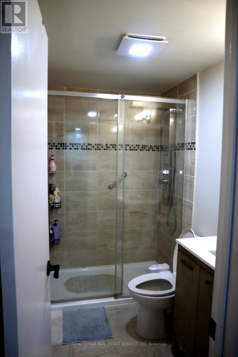 43 - 6449 Glen Erin Drive, Mississauga, Ontario  L5N 2T2 - Photo 11 - W12937780