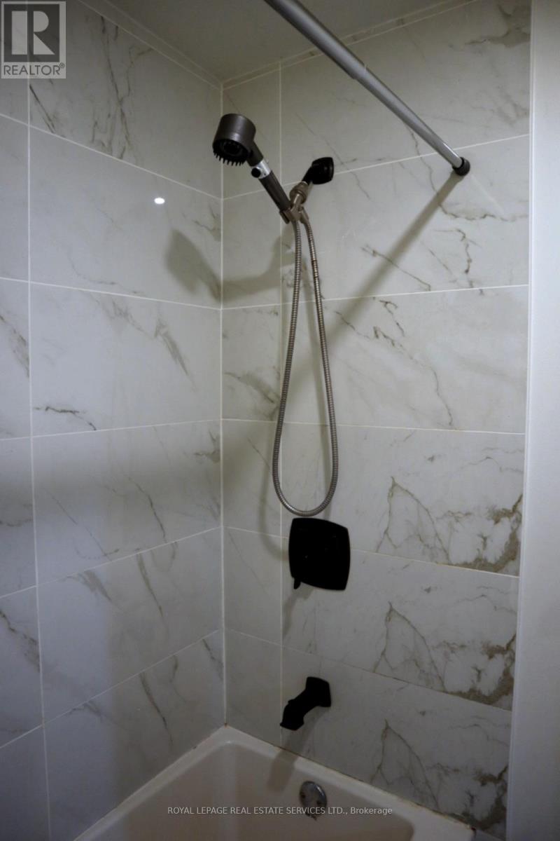 43 - 6449 Glen Erin Drive, Mississauga, Ontario  L5N 2T2 - Photo 19 - W12937780