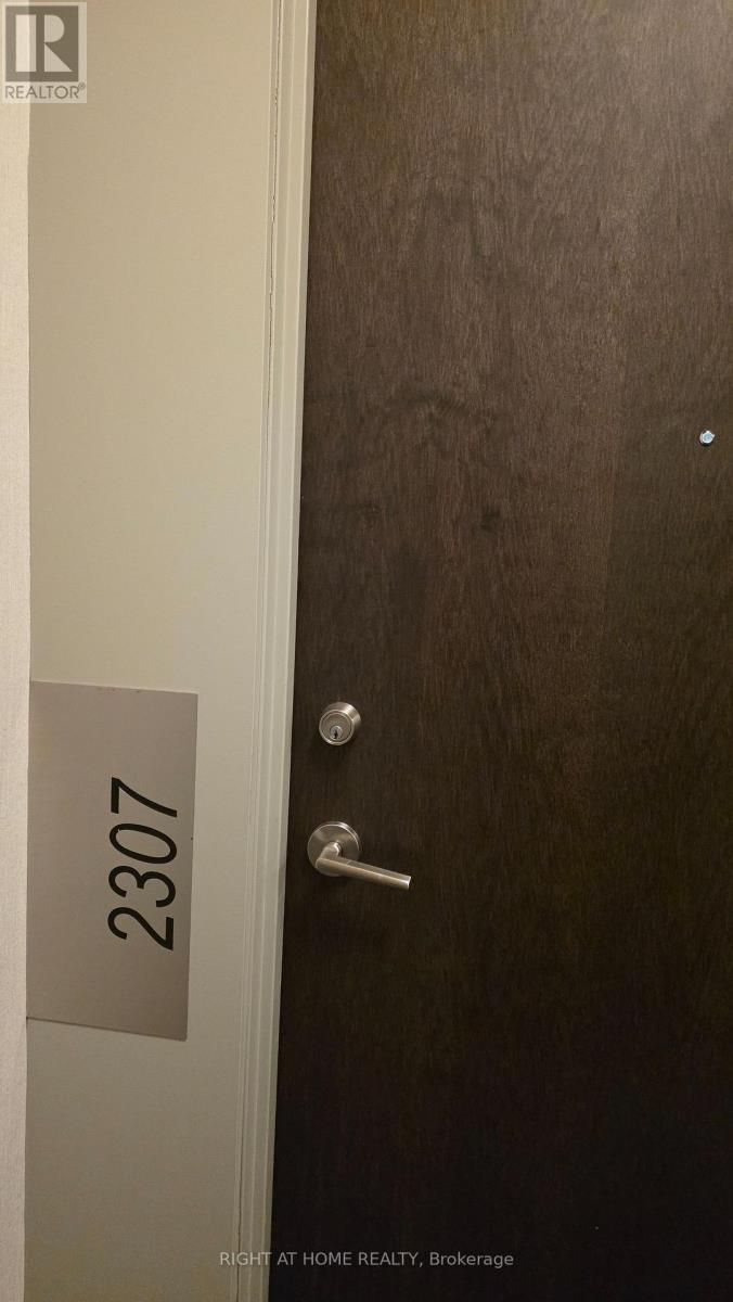 2307 - 10 PARKLAWN ROAD, Toronto, Ontario