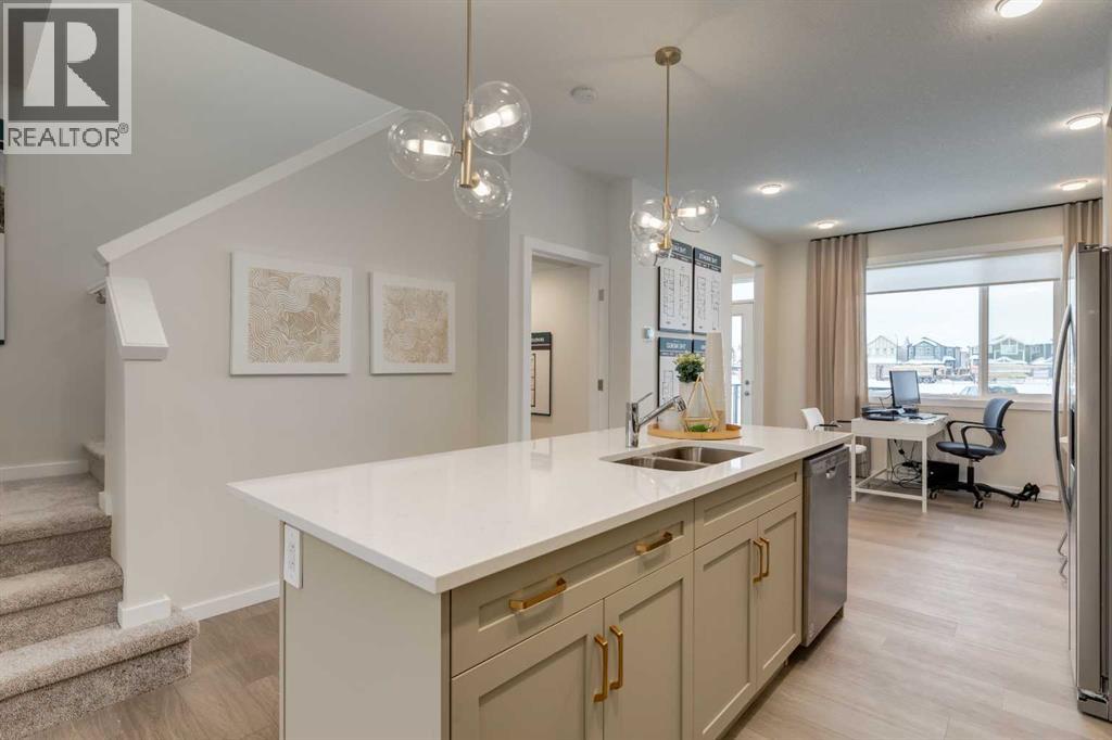 585 Savanna Drive NE, Calgary, Alberta  T3J 5P8 - Photo 5 - A2282349