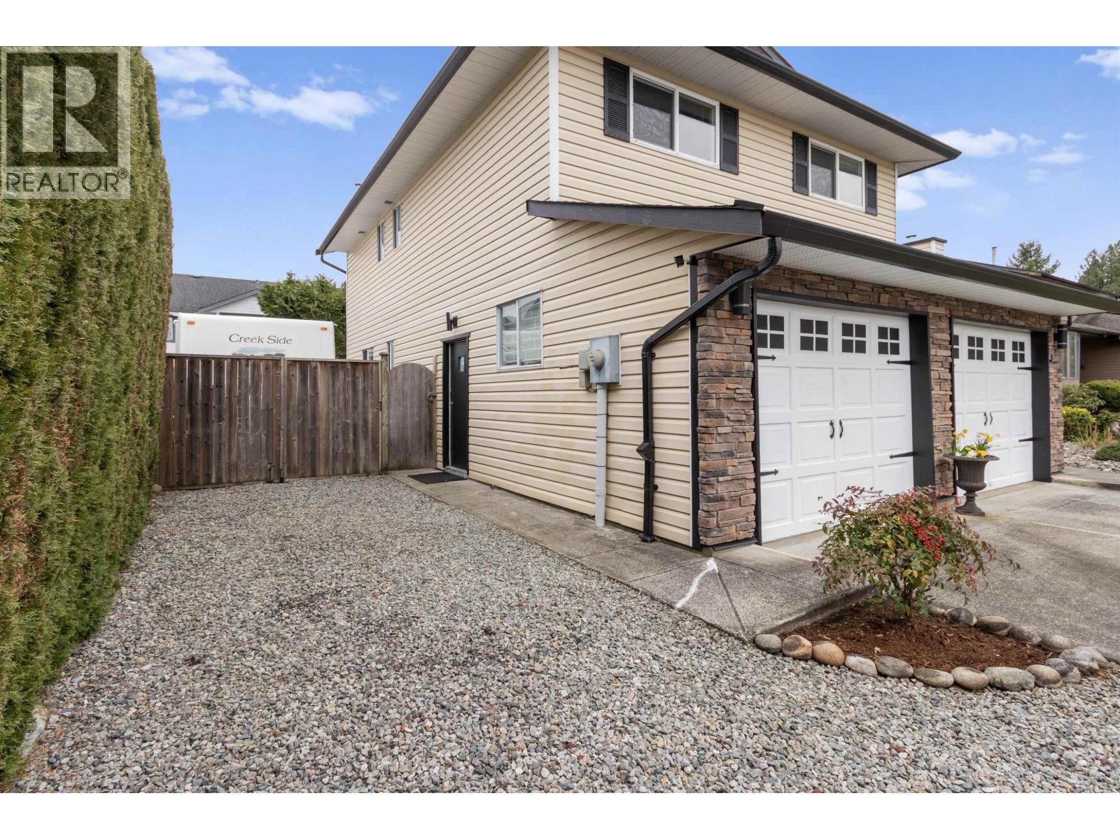 20492 Walnut Crescent, Maple Ridge, British Columbia  V2X 0M1 - Photo 30 - R3105140