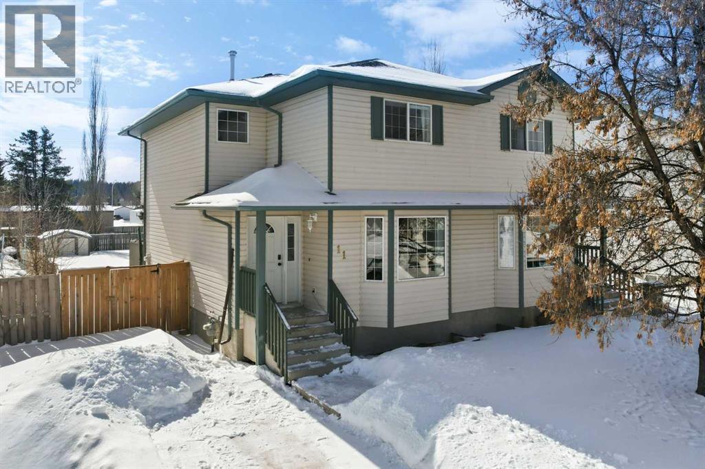 11 Merrifield Place, Whitecourt, Alberta  T7S 1T3 - Photo 1 - A2297082