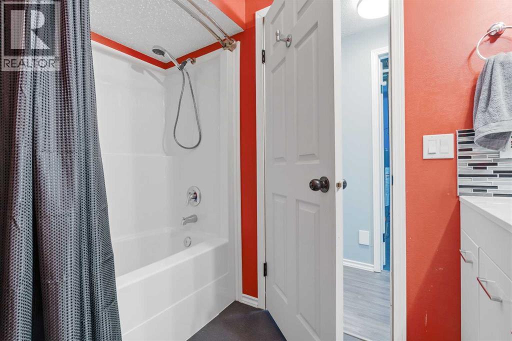 11 Merrifield Place, Whitecourt, Alberta  T7S 1T3 - Photo 28 - A2297082