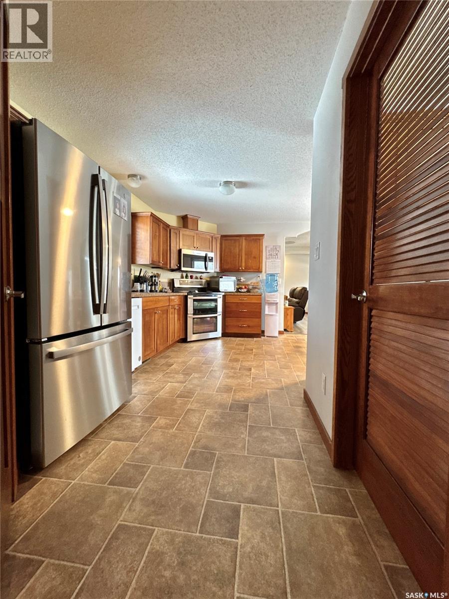 220 Fifth Street, Bredenbury, Saskatchewan  S0A 0H0 - Photo 7 - SK031502