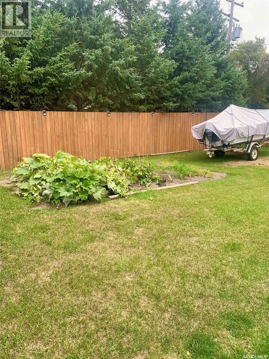 220 Fifth Street, Bredenbury, Saskatchewan  S0A 0H0 - Photo 38 - SK031502