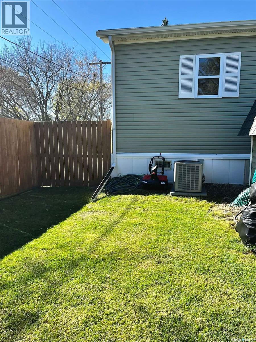 220 Fifth Street, Bredenbury, Saskatchewan  S0A 0H0 - Photo 36 - SK031502