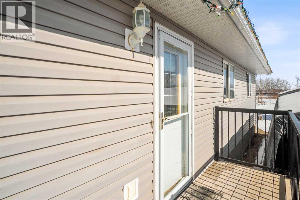 75 Southridge Crescent, Didsbury, Alberta  T0M 0W0 - Photo 2 - A2297076