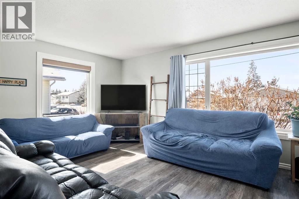 75 Southridge Crescent, Didsbury, Alberta  T0M 0W0 - Photo 4 - A2297076