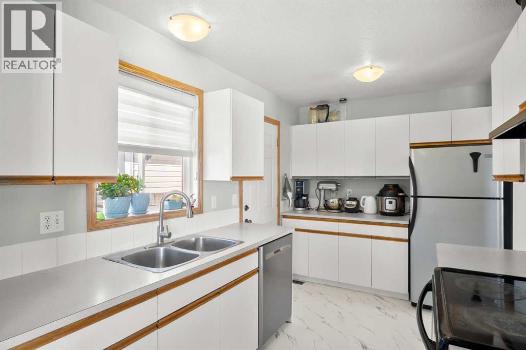 75 Southridge Crescent, Didsbury, Alberta  T0M 0W0 - Photo 8 - A2297076