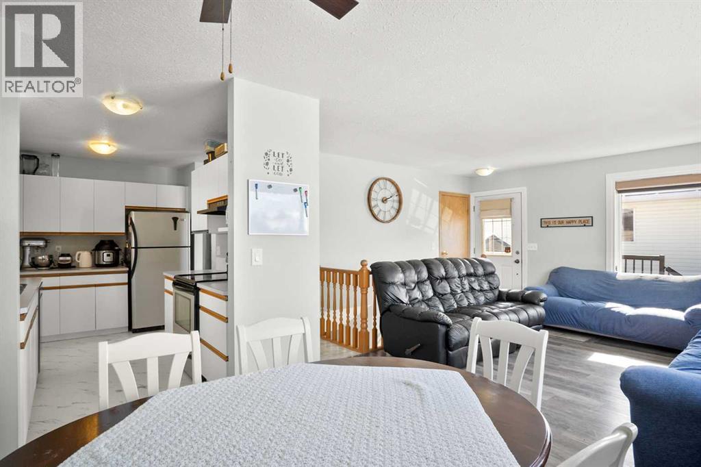 75 Southridge Crescent, Didsbury, Alberta  T0M 0W0 - Photo 7 - A2297076