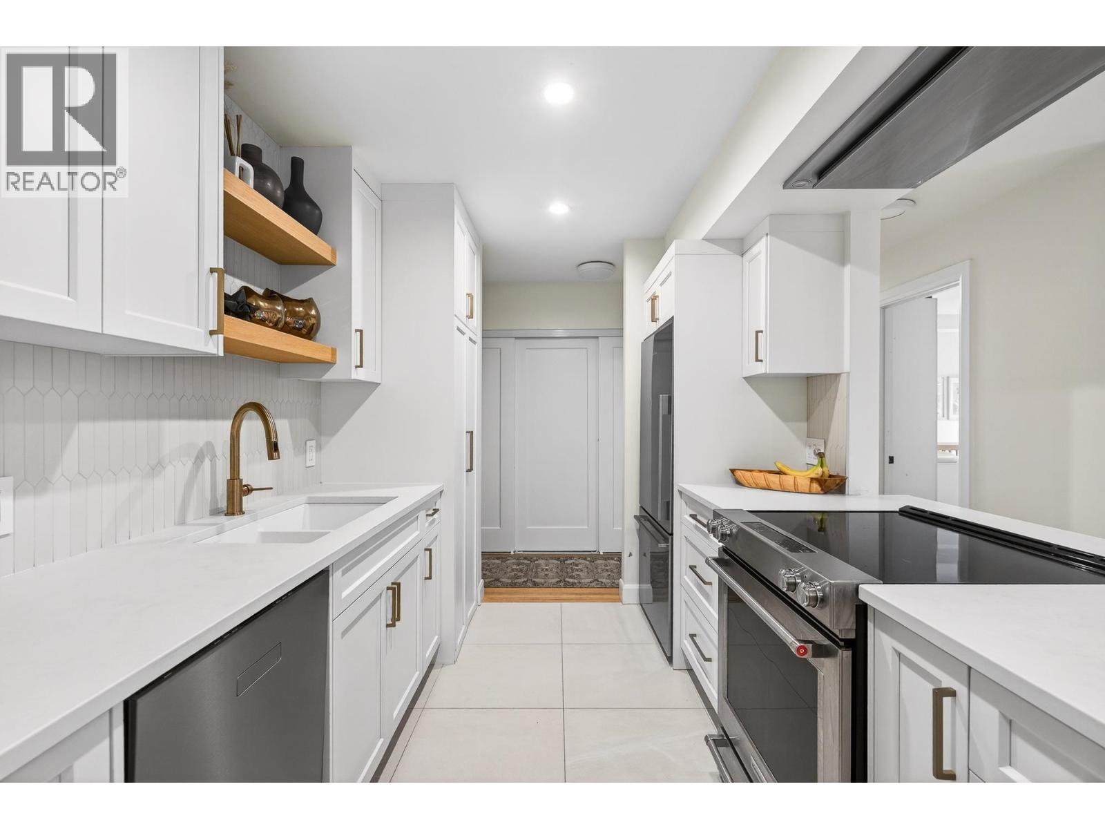 108 1424 Walnut Street, Vancouver, British Columbia  V6J 3R3 - Photo 11 - R3104491