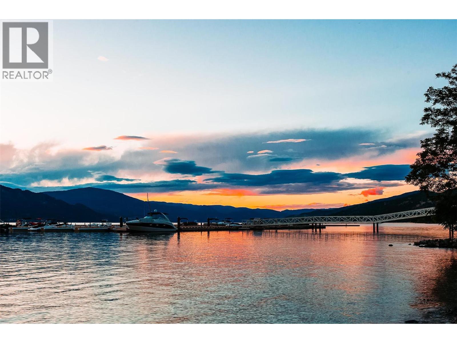 3165 Hilltown Drive, Kelowna, British Columbia  V1V 0C6 - Photo 2 - 10373218