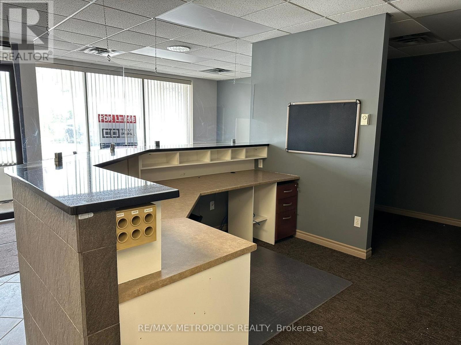 5 - 499 Dundas Street W, Quinte West, Ontario  K8V 6C4 - Photo 4 - X12457079