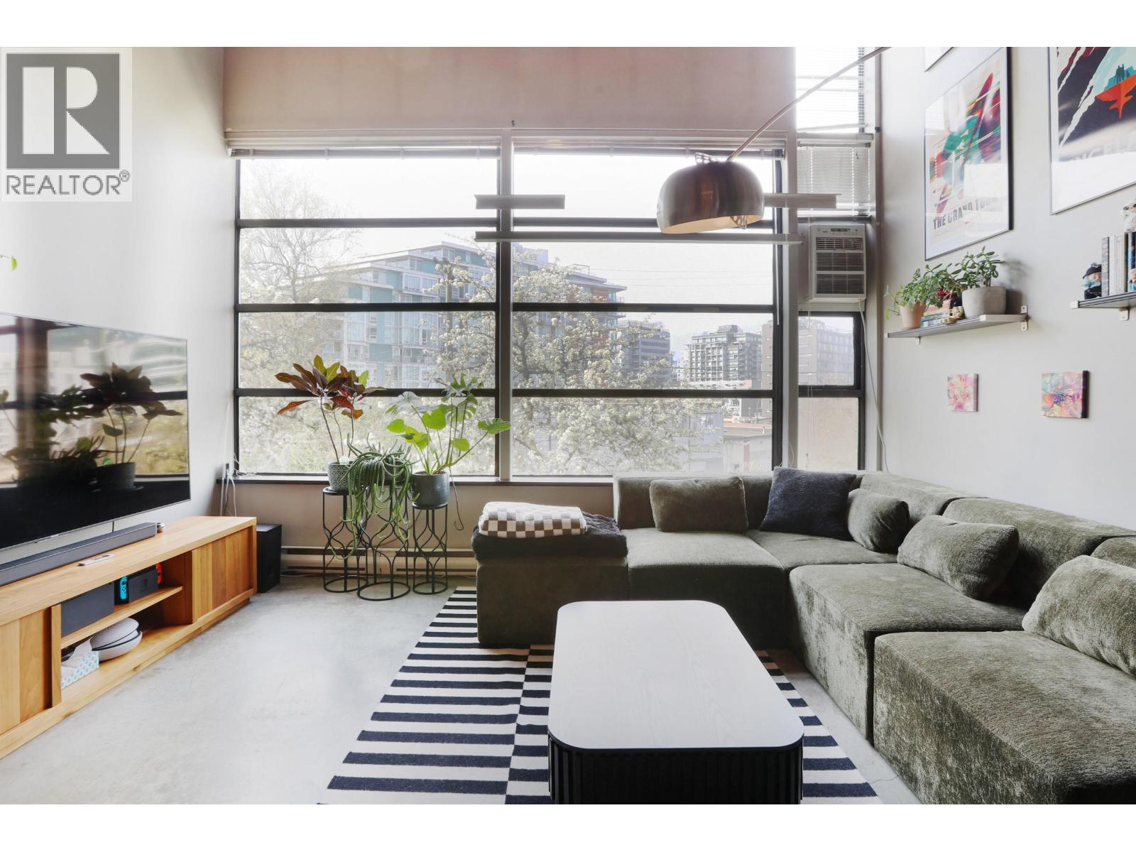 203 1850 Lorne Street, Vancouver, British Columbia  V5T 1C9 - Photo 2 - R3105175