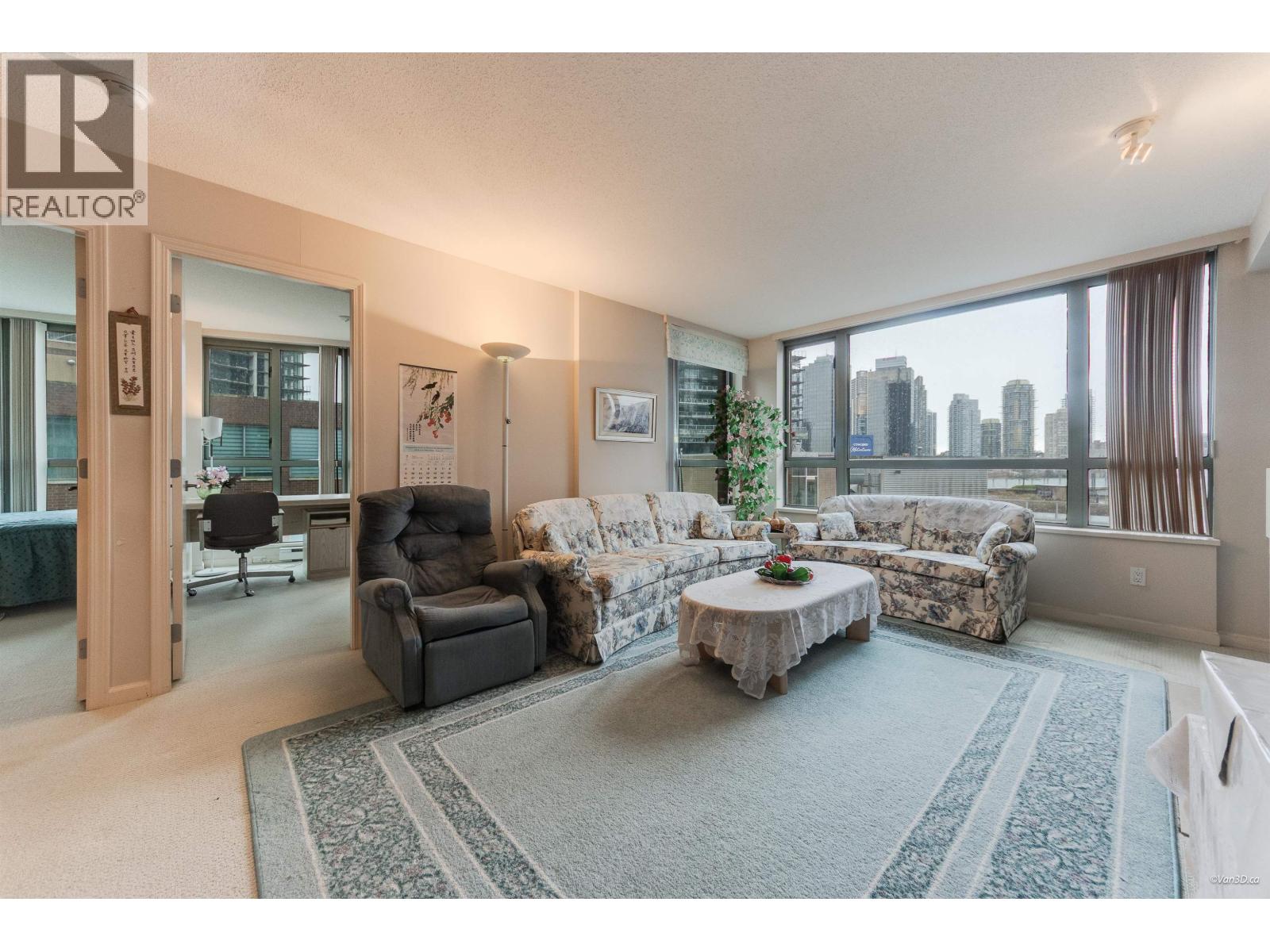 801 4888 Hazel Street, Burnaby, British Columbia  V5H 4T4 - Photo 2 - R3105077