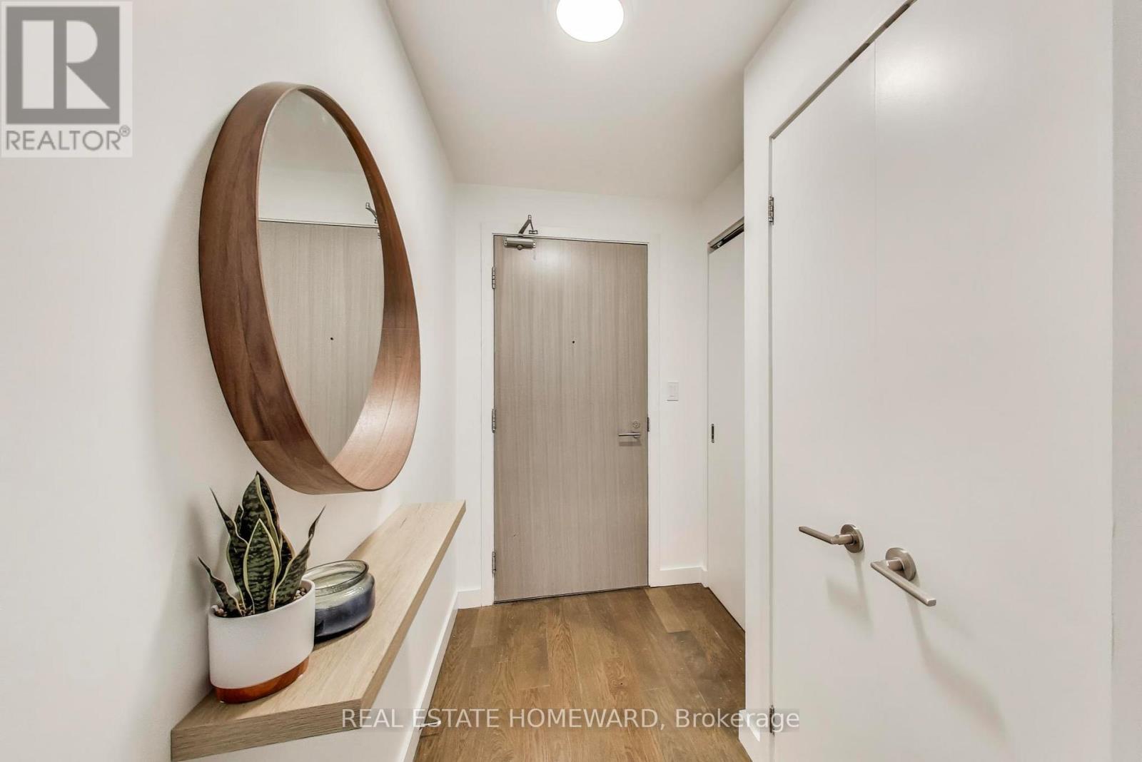 320 - 111 Bathurst Street, Toronto, Ontario  M5V 2P9 - Photo 12 - C12937816