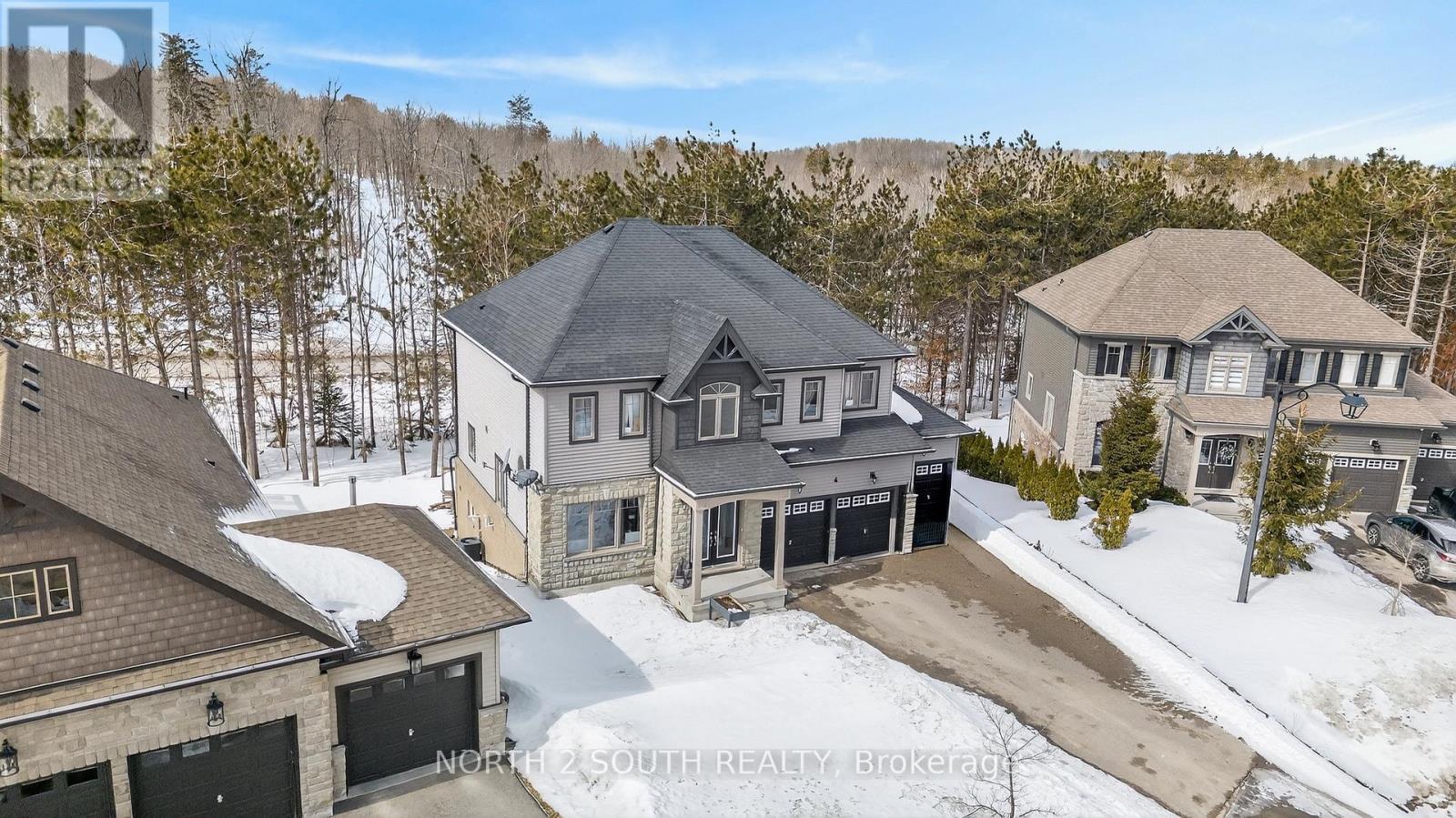 4 Boville Court, Oro-Medonte, Ontario  L0L 2L0 - Photo 2 - S12927128