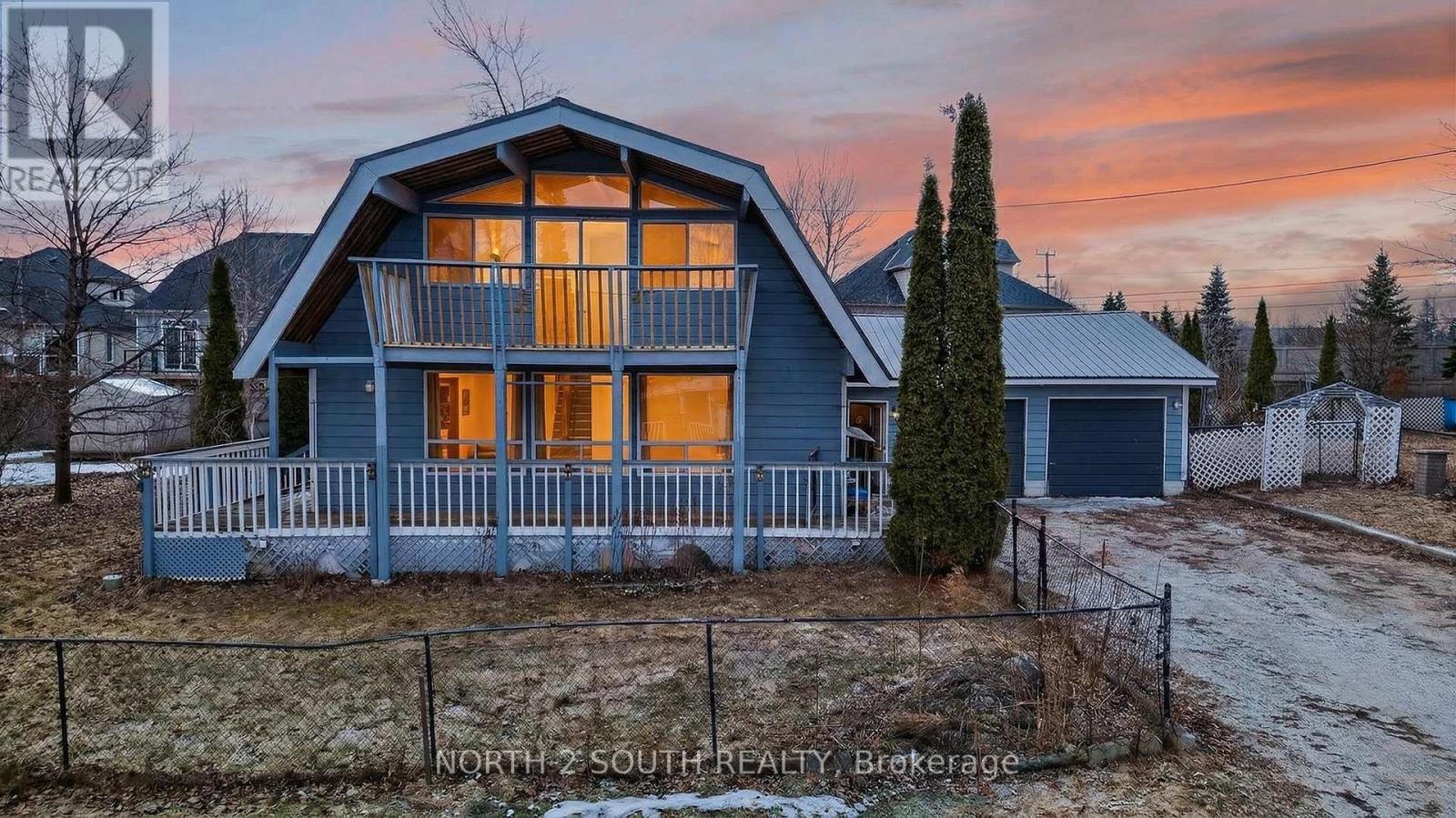 13 Bayview Avenue, Wasaga Beach, Ontario  L9Z 2Y6 - Photo 2 - S12934326