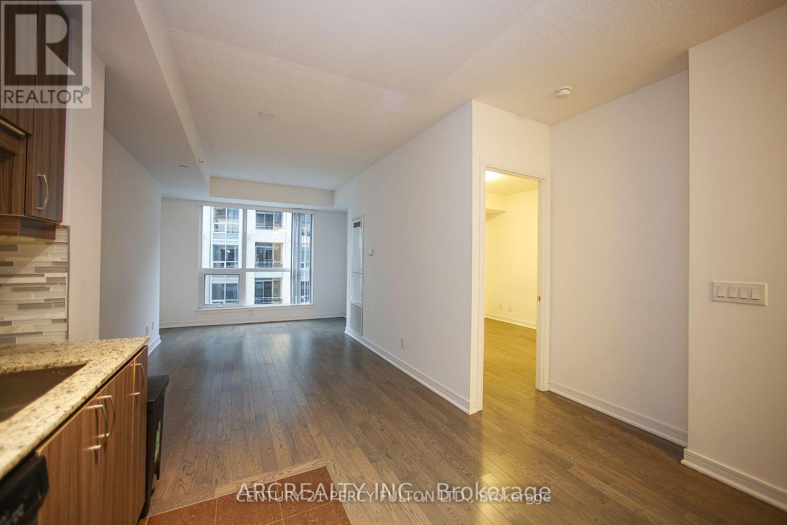 512 - 9205 Yonge St Avenue, Richmond Hill, Ontario  L4C 1V5 - Photo 16 - N12937804