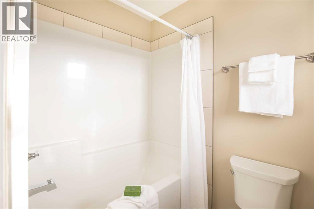 206, 148 Vanier Drive, Red Deer, Alberta  T4R 0V1 - Photo 21 - A2286817