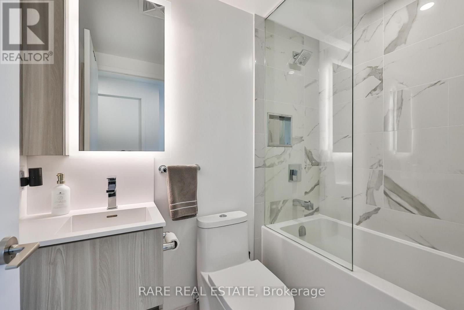 717 - 251 Masonry Way, Mississauga, Ontario  L5H 0B2 - Photo 13 - W12937794