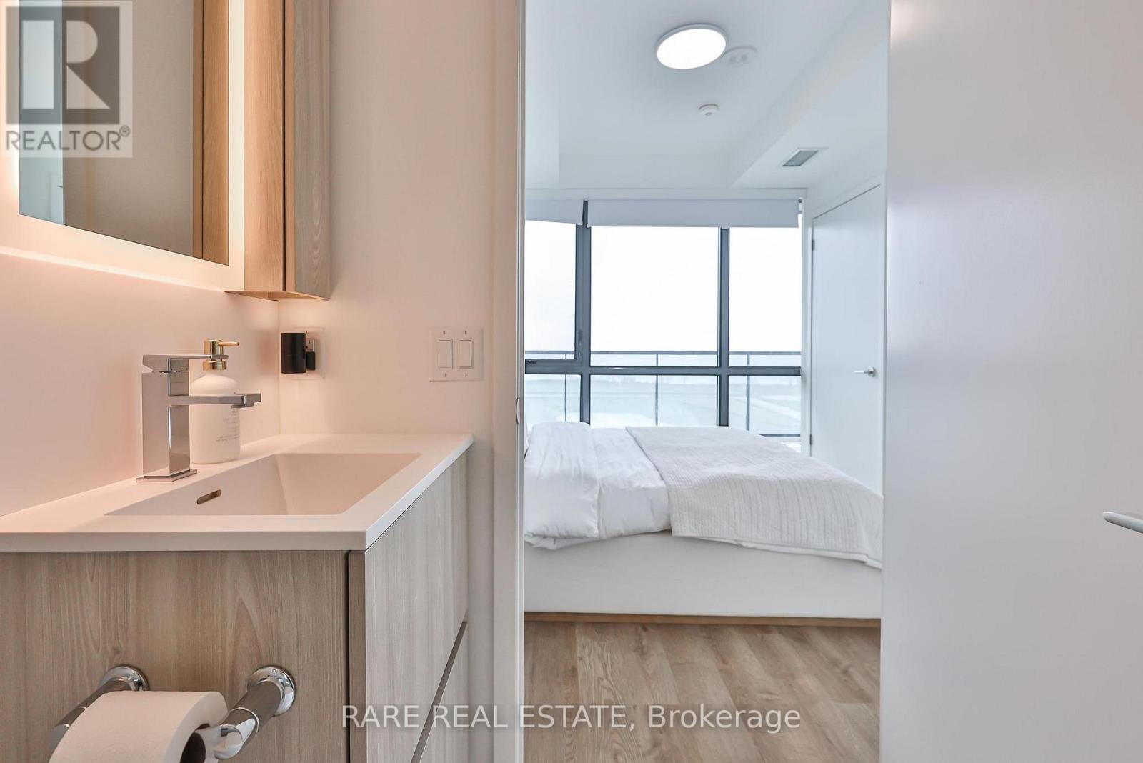 717 - 251 Masonry Way, Mississauga, Ontario  L5H 0B2 - Photo 18 - W12937794