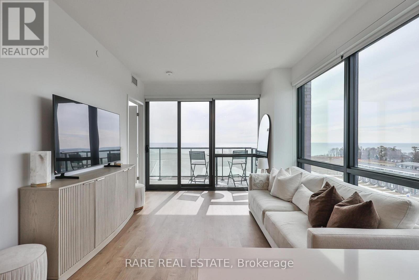 717 - 251 Masonry Way, Mississauga, Ontario  L5H 0B2 - Photo 2 - W12937794