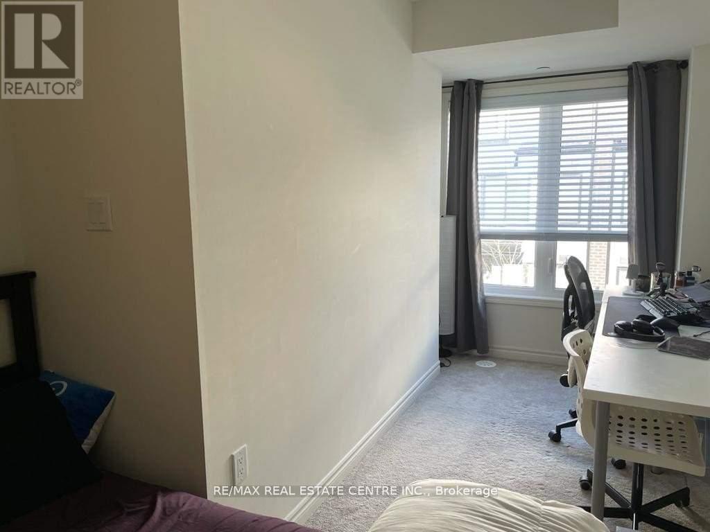 4 - 2285 Mcnab Lane, Mississauga, Ontario  L5J 0B3 - Photo 8 - W12937798