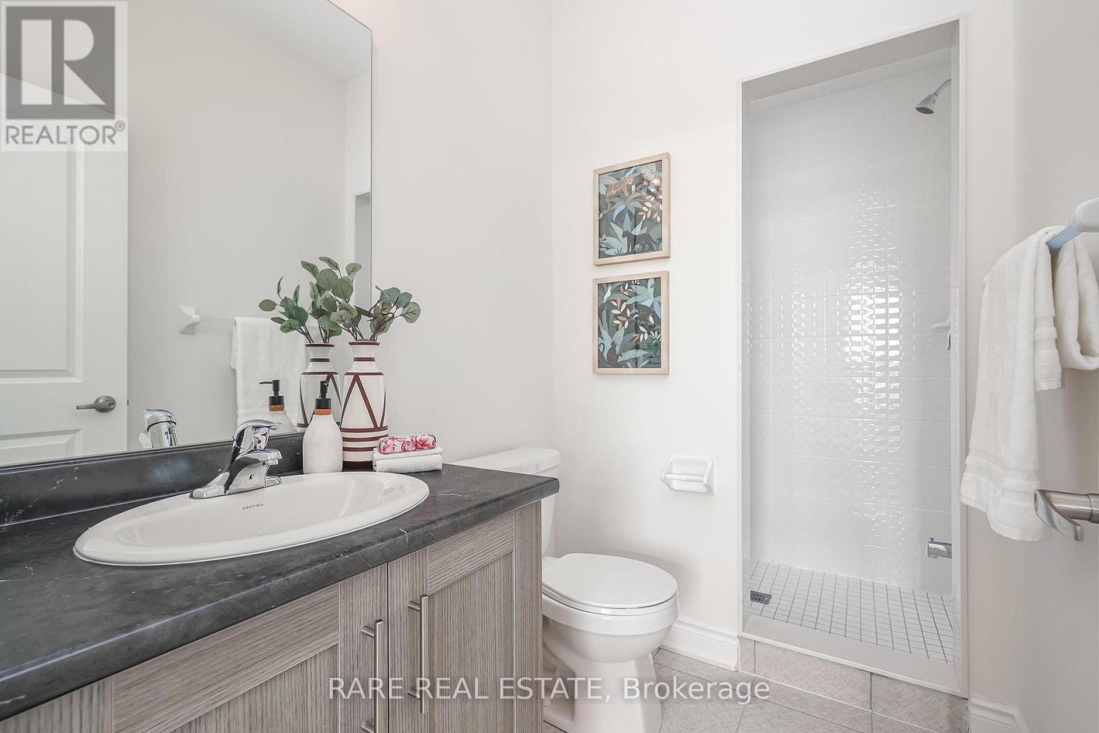 6 Tarmola Park Court, Toronto, Ontario  M9L 0A6 - Photo 18 - W12937814