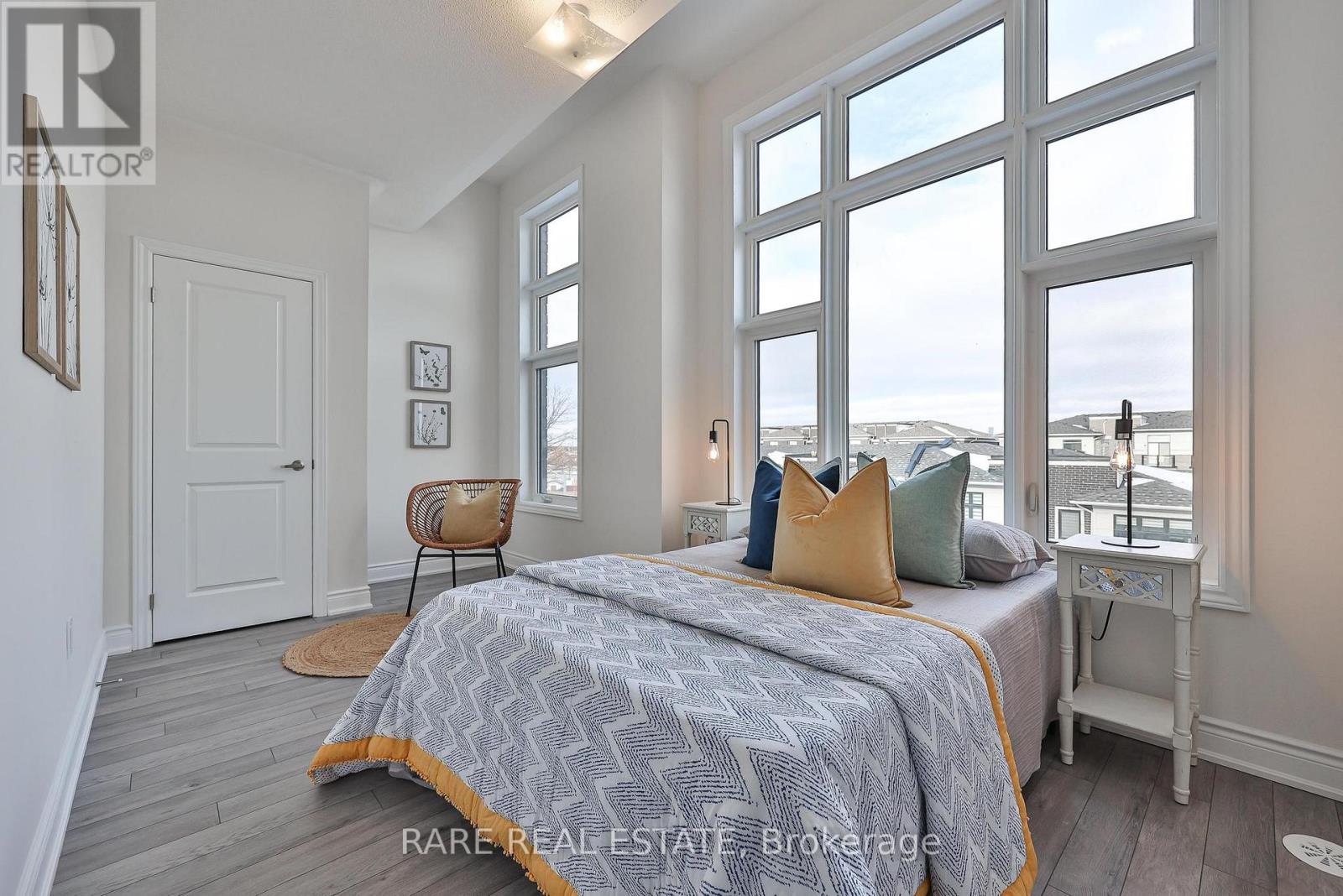 6 Tarmola Park Court, Toronto, Ontario  M9L 0A6 - Photo 23 - W12937814