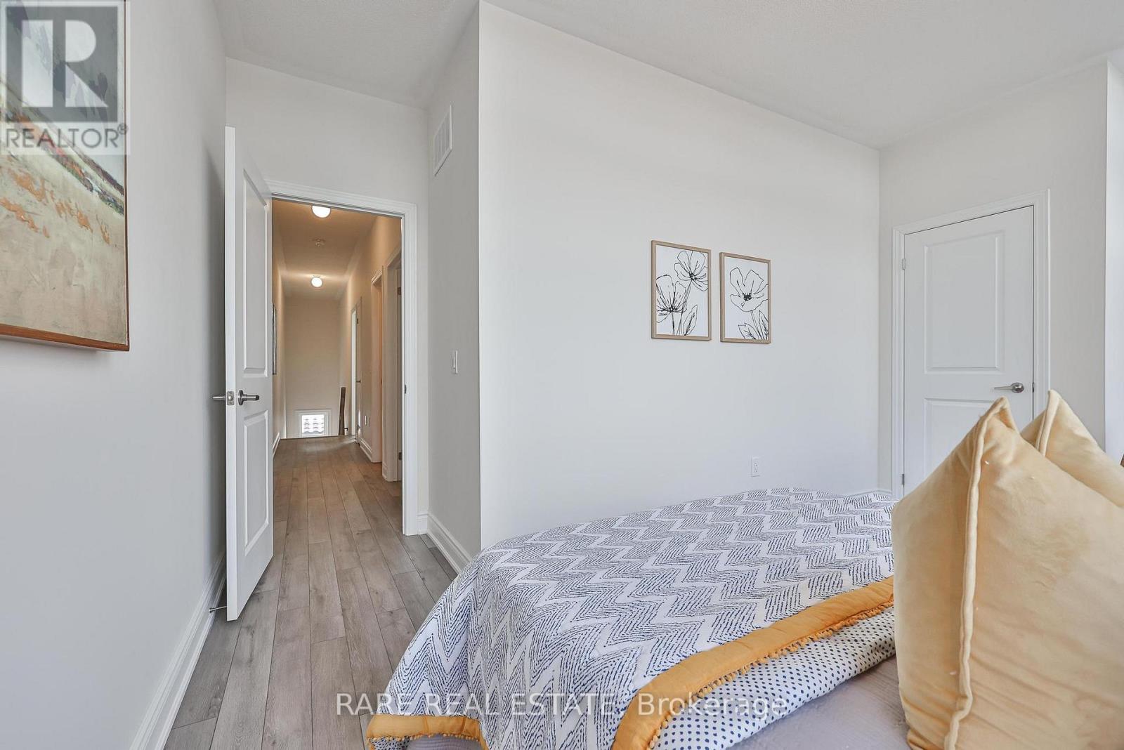 6 Tarmola Park Court, Toronto, Ontario  M9L 0A6 - Photo 25 - W12937814