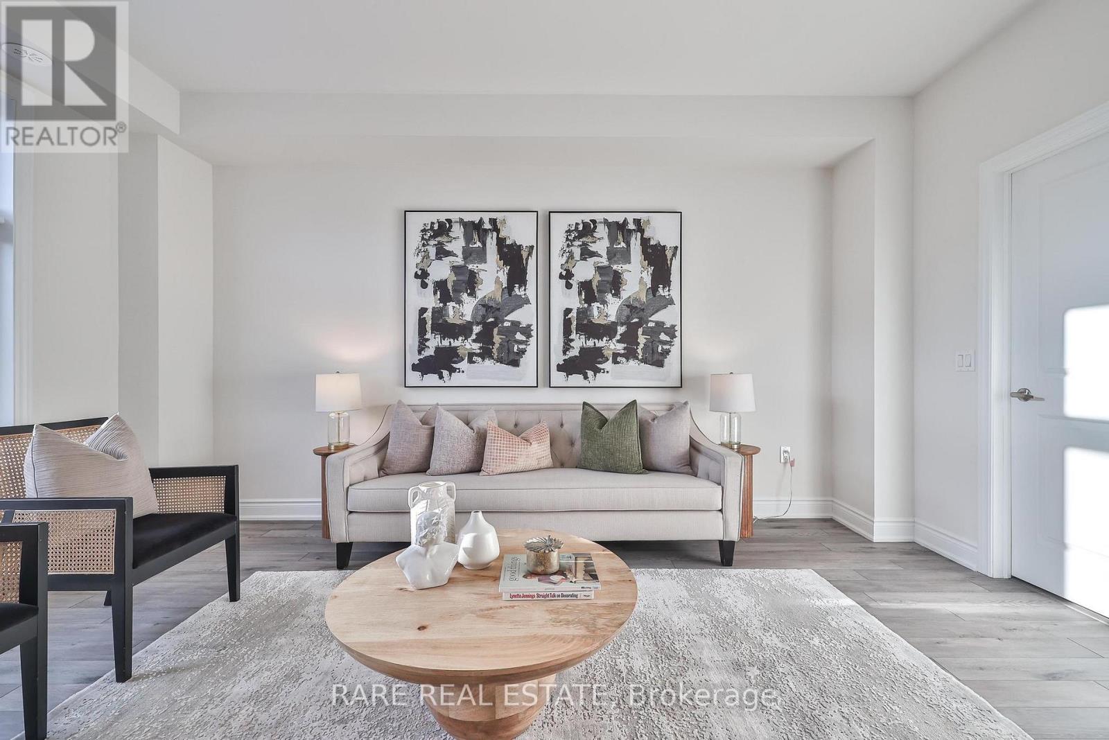 6 Tarmola Park Court, Toronto, Ontario  M9L 0A6 - Photo 4 - W12937814