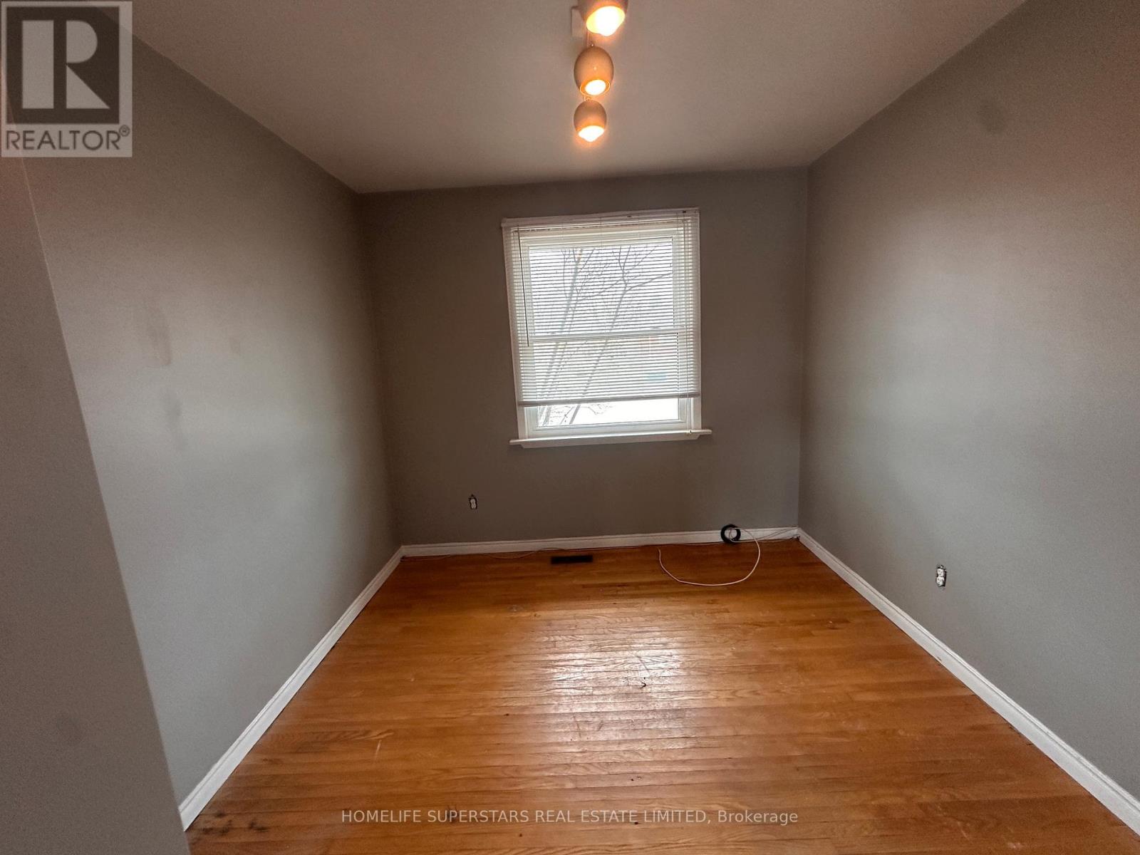 14 Locke Avenue, St. Thomas, Ontario  N5P 3X2 - Photo 14 - X12937796