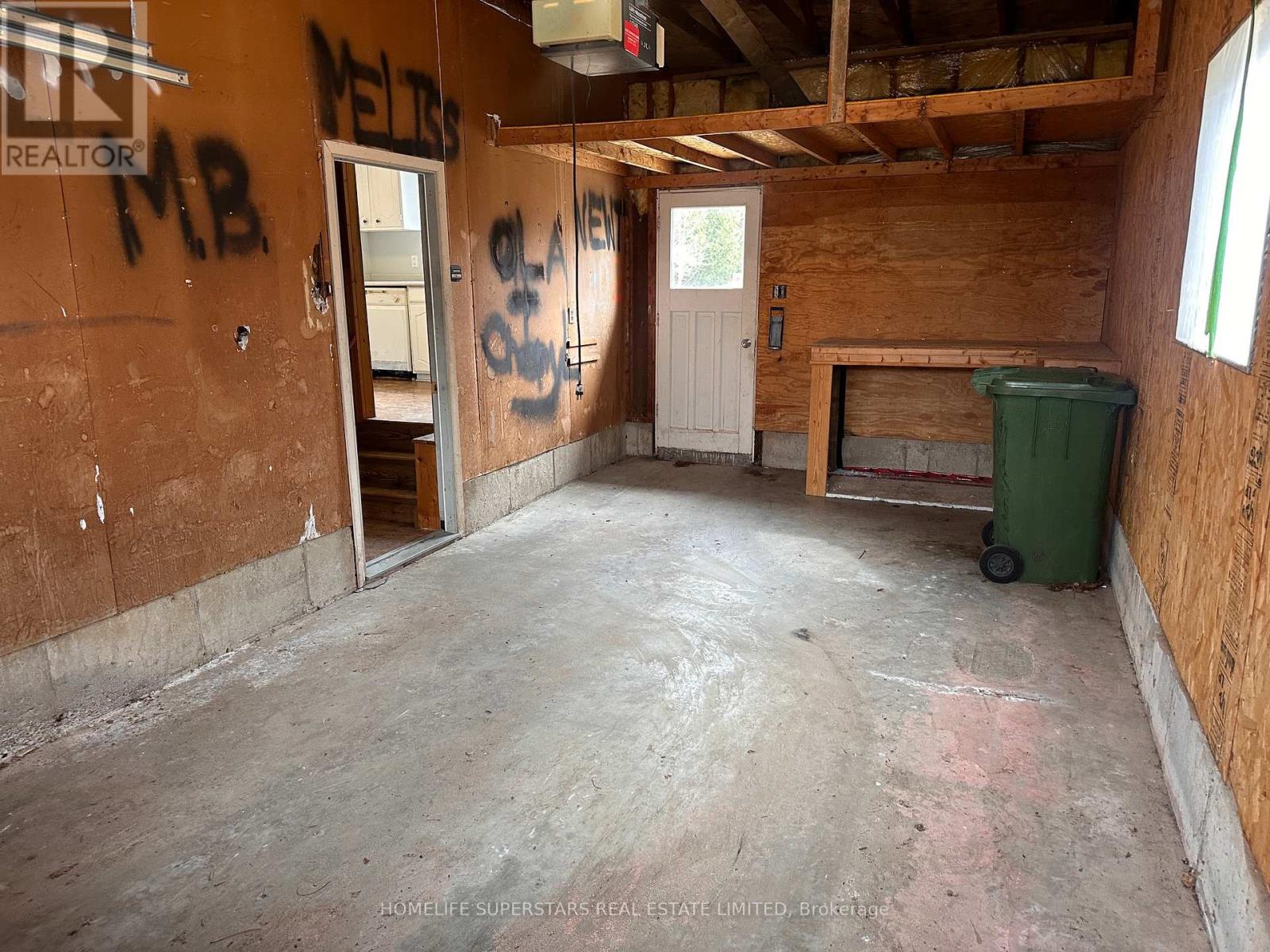 14 Locke Avenue, St. Thomas, Ontario  N5P 3X2 - Photo 22 - X12937796