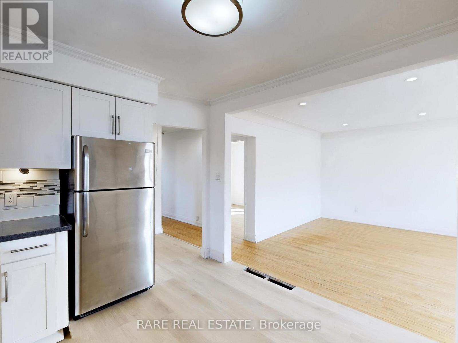 Main - 359 East 42nd Street, Hamilton, Ontario  L8T 3A6 - Photo 10 - X12937808