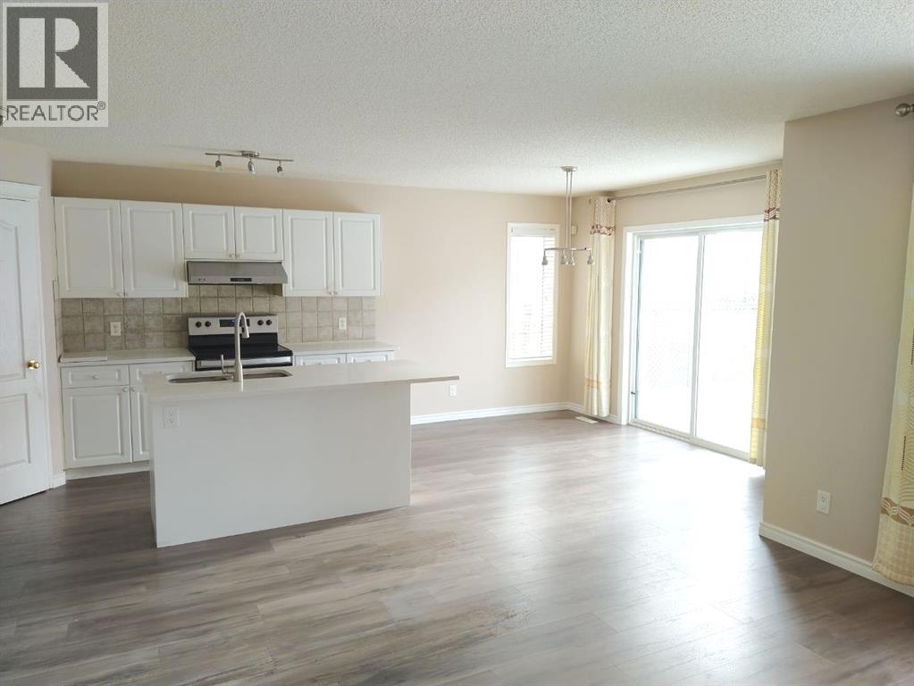 9 Somerside Crescent Sw, Calgary, Alberta  T2Y 4G8 - Photo 7 - A2297148