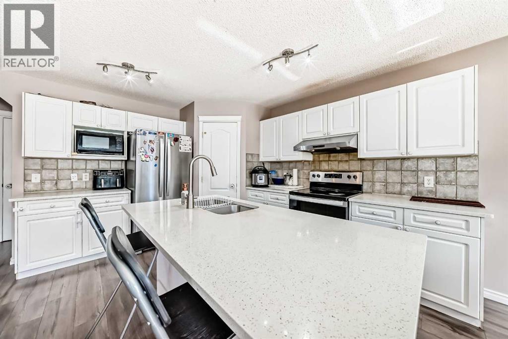 9 Somerside Crescent Sw, Calgary, Alberta  T2Y 4G8 - Photo 12 - A2297148