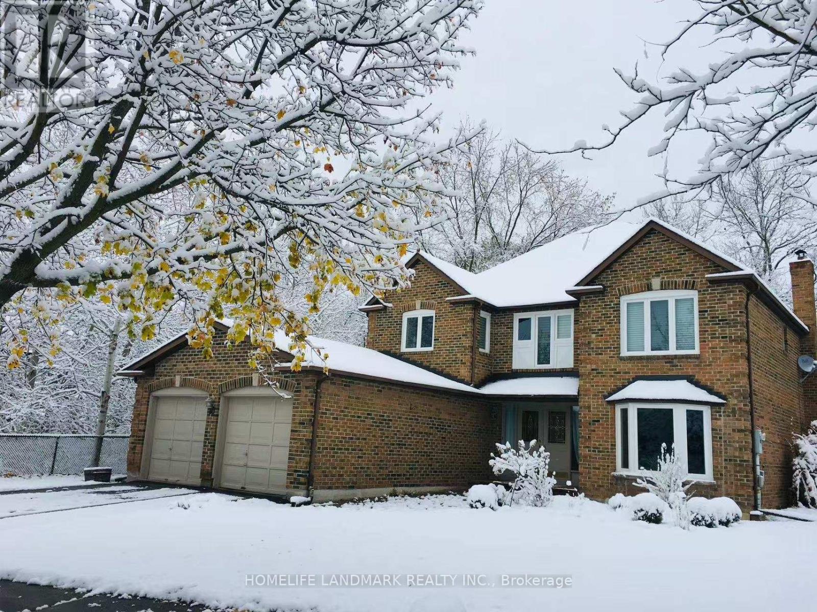 16 WILLIS DRIVE, Aurora, Ontario