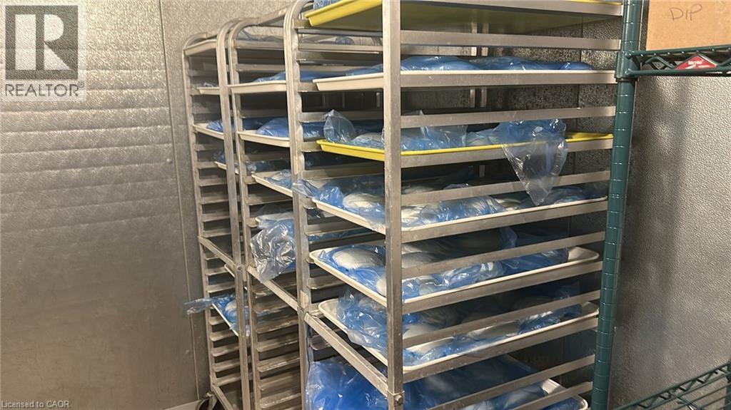 668 Erb Street, Waterloo, Ontario  N2T 2Z7 - Photo 15 - 40815440