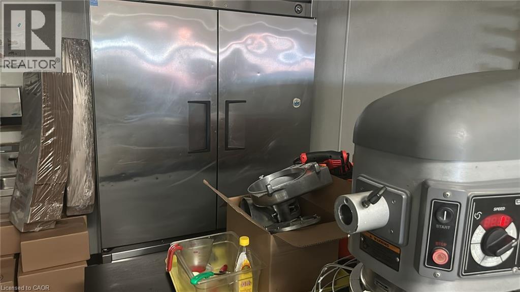 668 Erb Street, Waterloo, Ontario  N2T 2Z7 - Photo 16 - 40815440