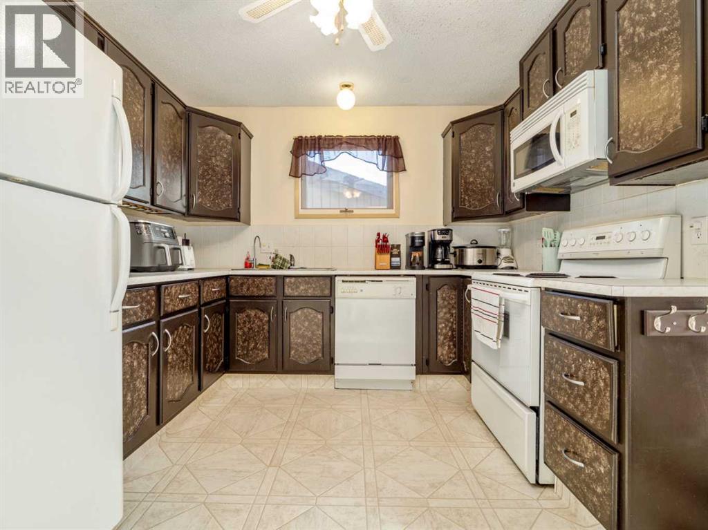 146 Oxford Road W, Lethbridge, Alberta  T1K 4V4 - Photo 12 - A2283846