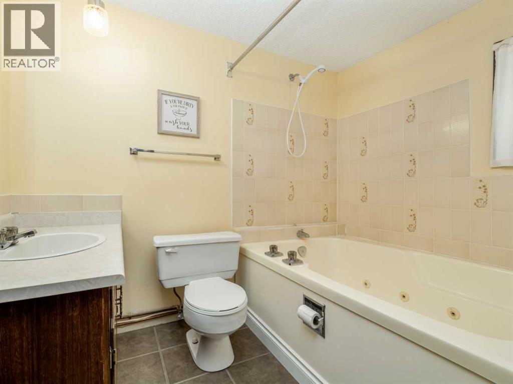 146 Oxford Road W, Lethbridge, Alberta  T1K 4V4 - Photo 41 - A2283846